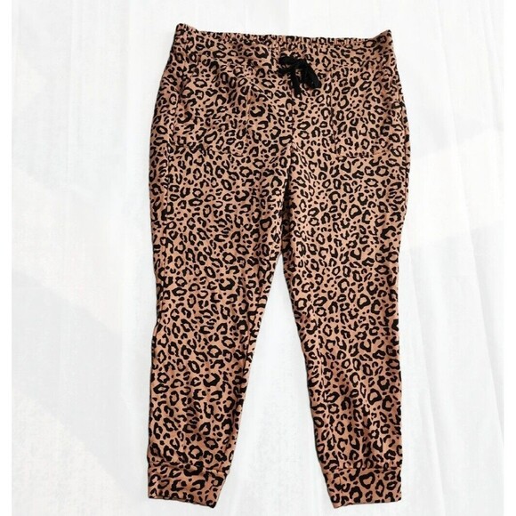 torrid Pants - Torrid Leopard Cozy Classic Fit Jogger Soft Fleece Leopard Brown 2, 2X, 18-20